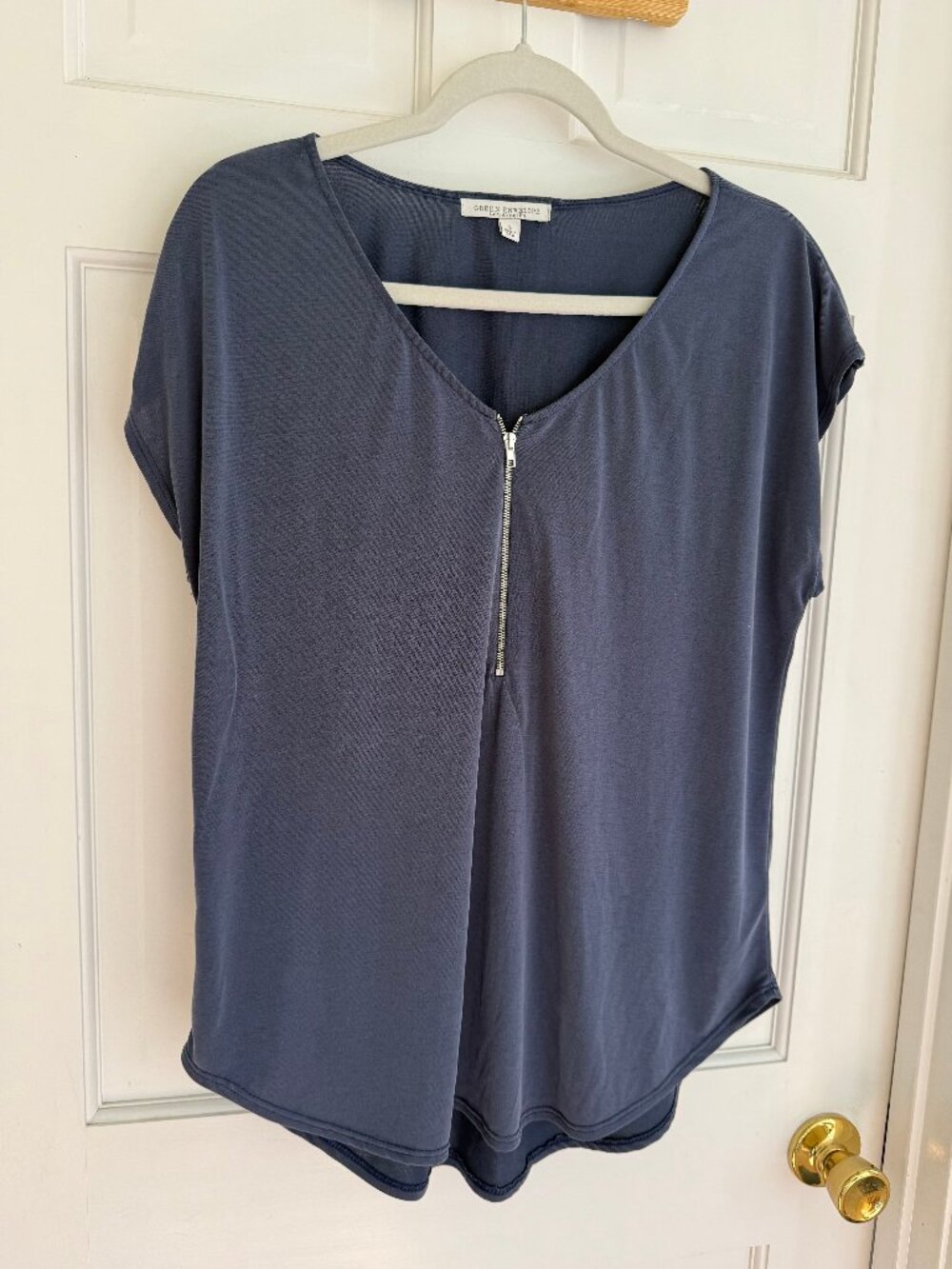 Green Envelope Los Angeles Women's Large Blue Zip Front V-Neck Top